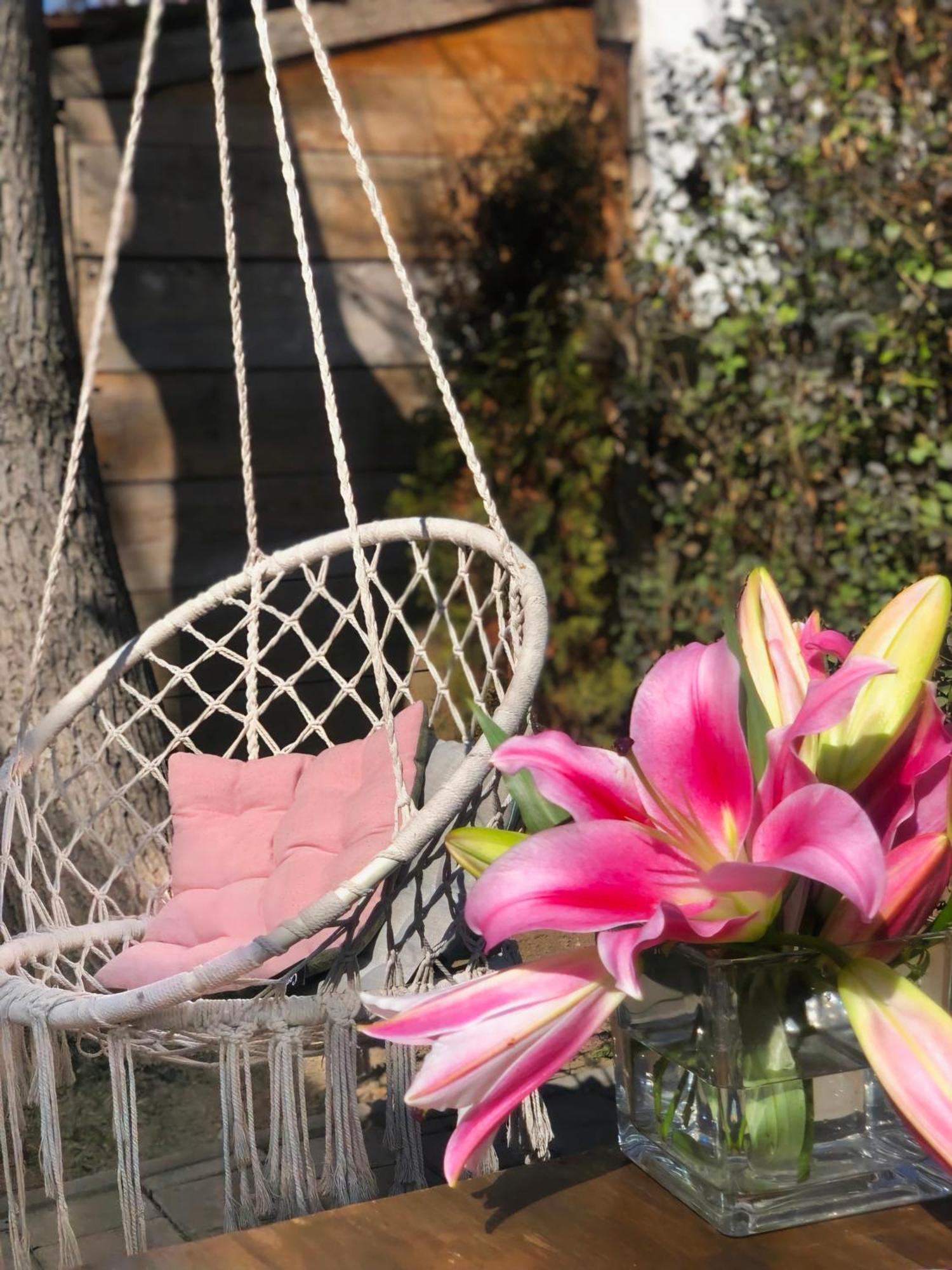 Grand Boutique Hotel พริสตีนา ภายนอก รูปภาพ